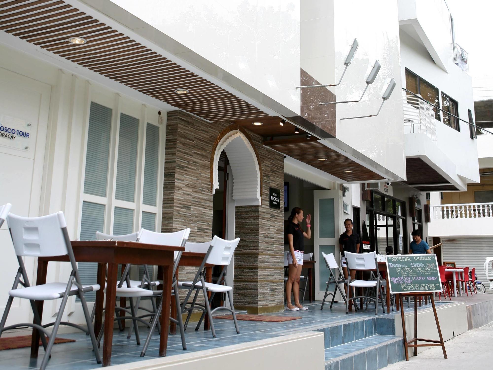 Mecasa Hotel Balabag  Exterior photo