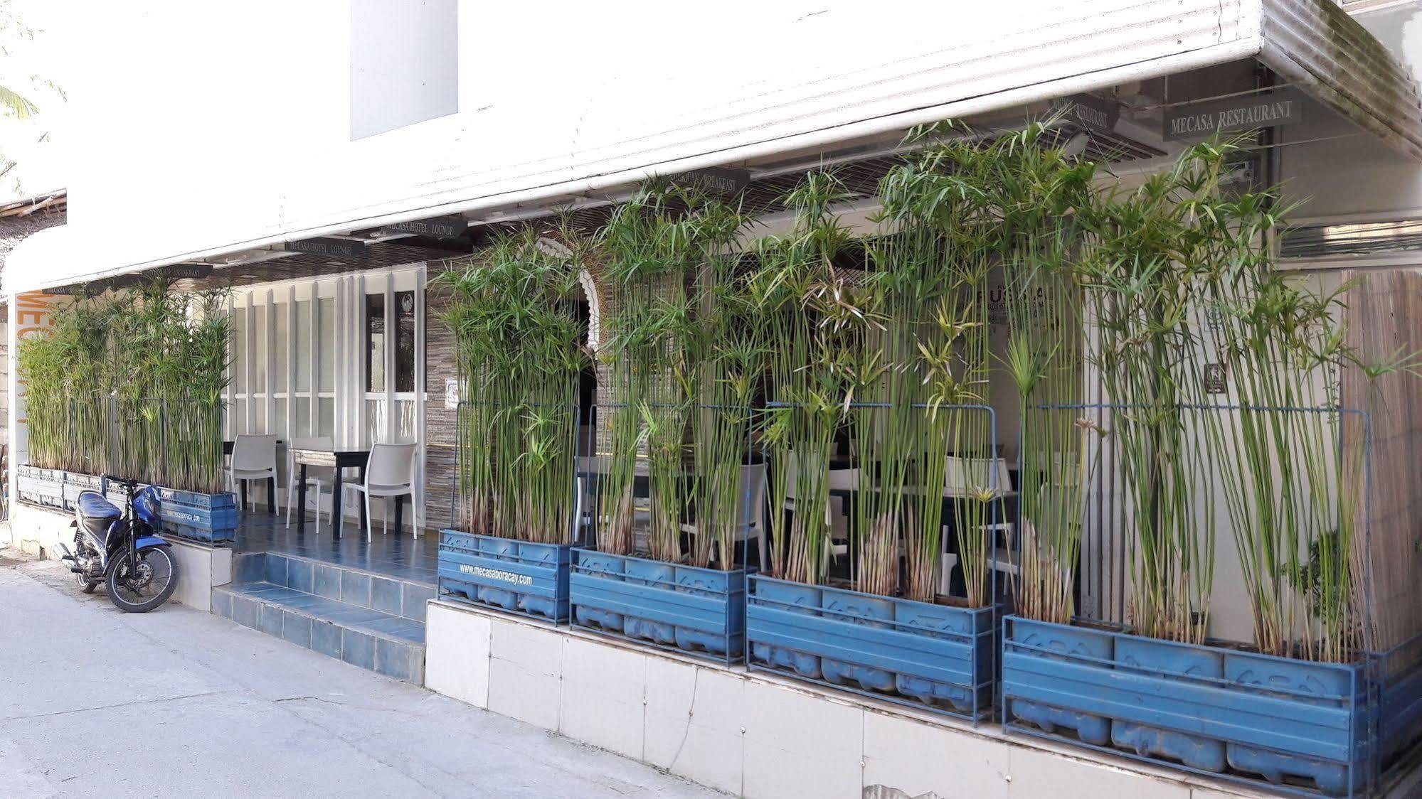 Mecasa Hotel Balabag  Exterior photo